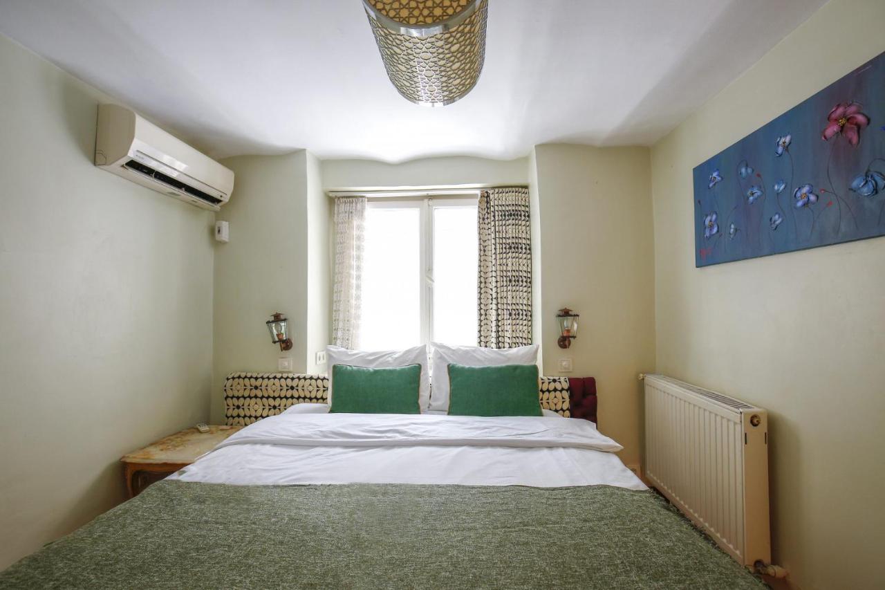 Superb Flat With Backyard In Cihangir Beyoglu Istanboel Buitenkant foto